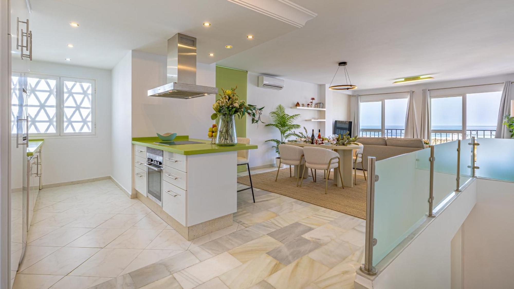 Vacation Marbella I Sea Views, 24-7 Security, Parking, Walk To Everything In Luxurious Puerto Banus Zewnętrze zdjęcie
