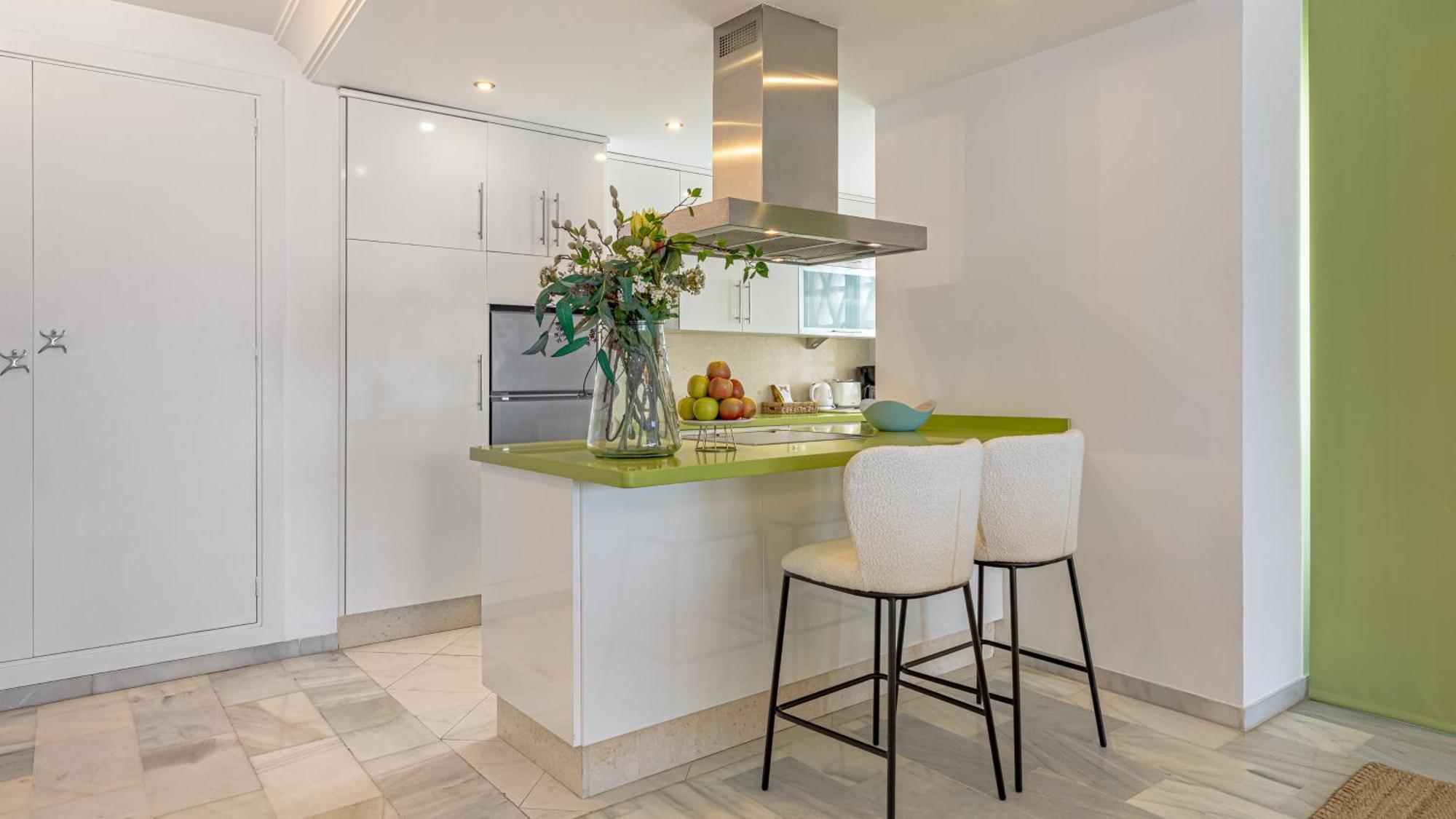 Vacation Marbella I Sea Views, 24-7 Security, Parking, Walk To Everything In Luxurious Puerto Banus Zewnętrze zdjęcie